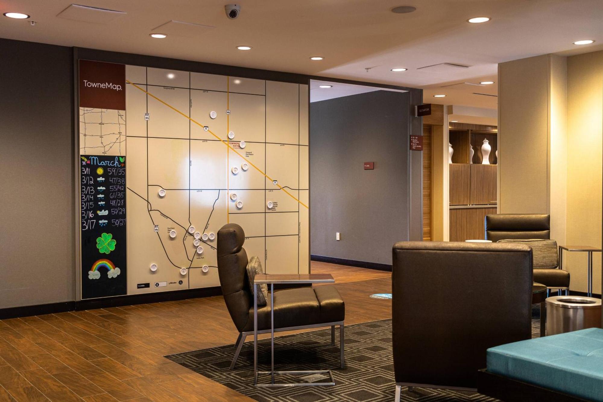 Towneplace Suites By Marriott Hays Dış mekan fotoğraf