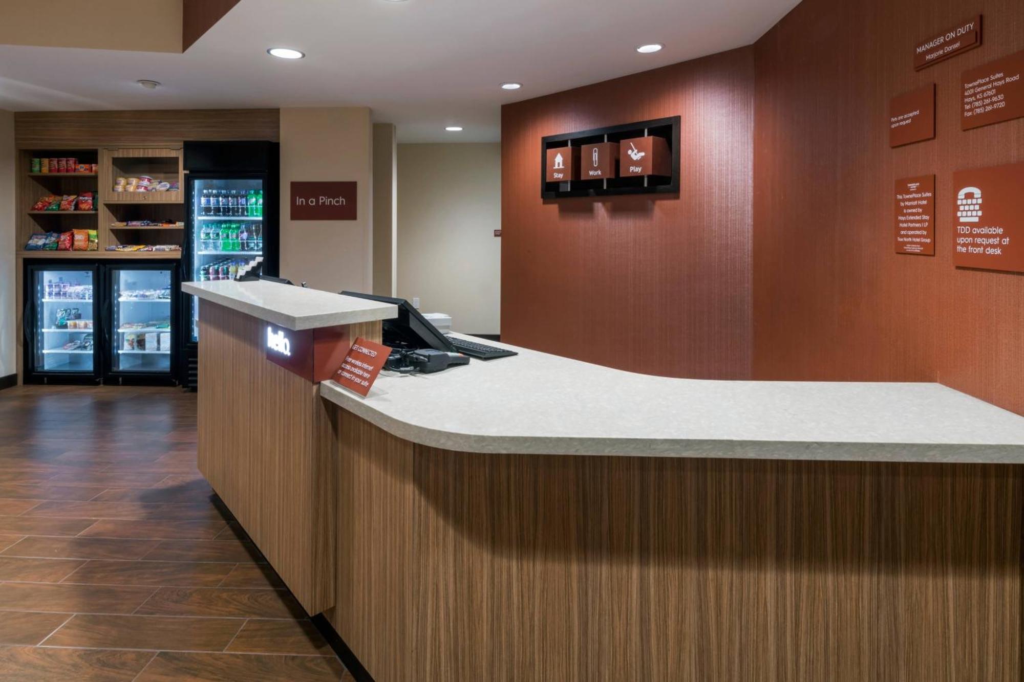 Towneplace Suites By Marriott Hays Dış mekan fotoğraf