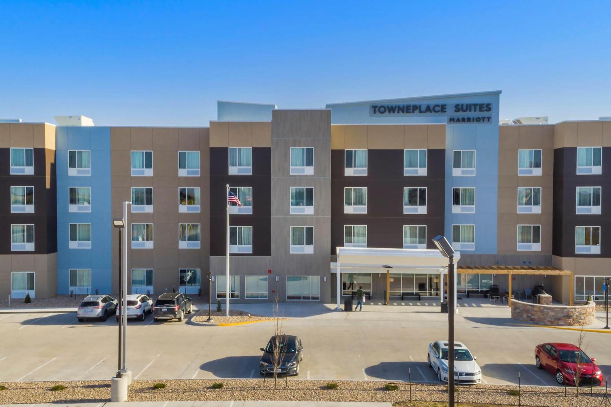Towneplace Suites By Marriott Hays Dış mekan fotoğraf